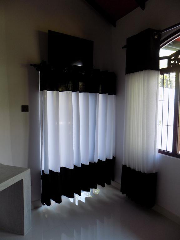 Prosperity Villa Negombo Exterior photo